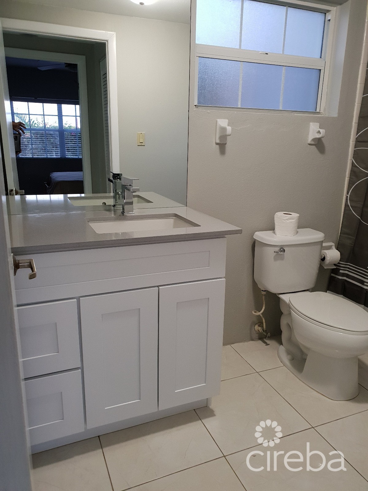 Drumblade Apartment - Image 8