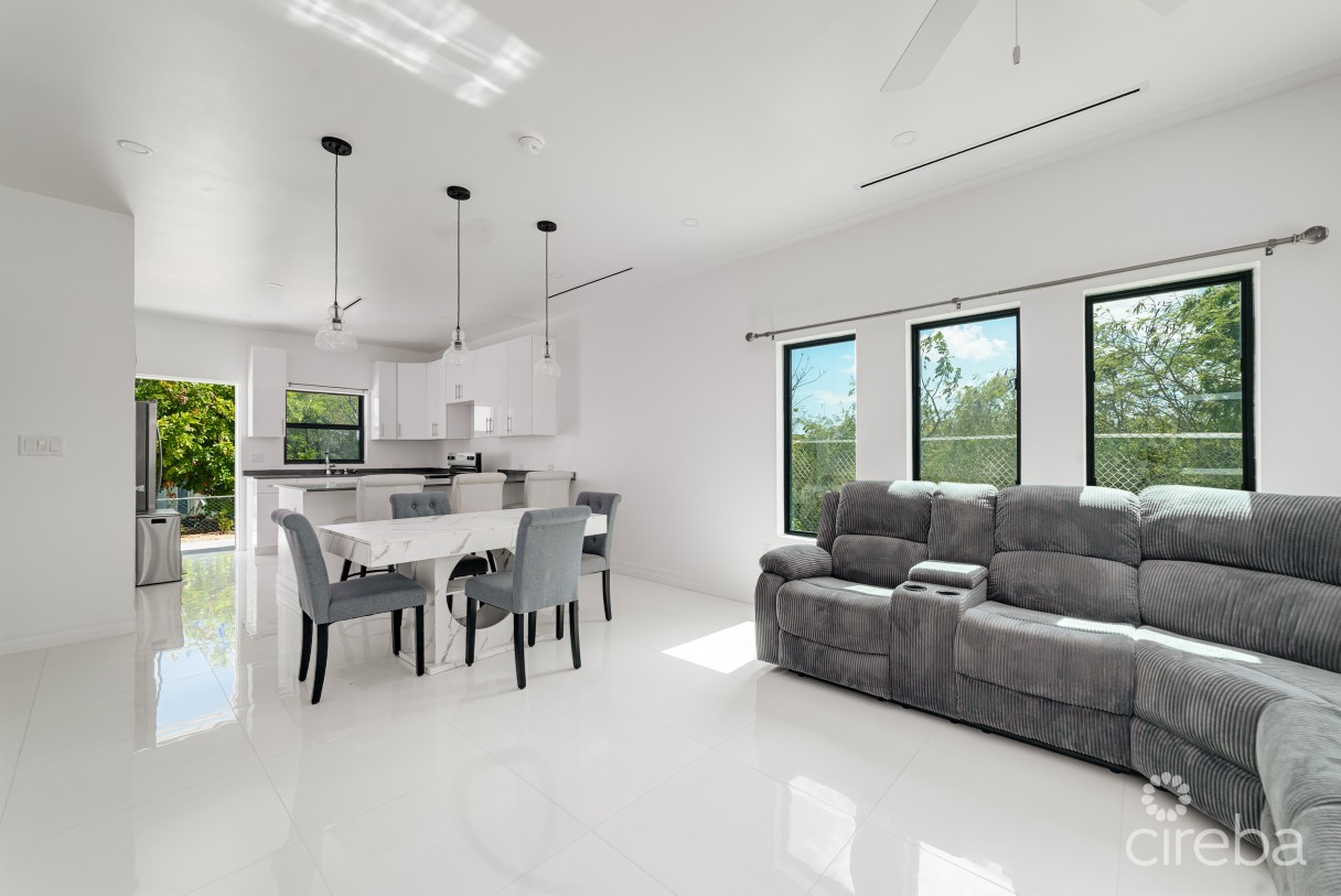 Hyre View - 3 Bed, 2 Bath Duplex - Image 2