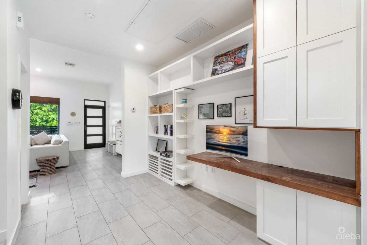 Upgraded Vela Four Bedroom - Image 3