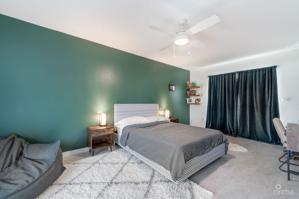 Upgraded Vela Four Bedroom - Image 10