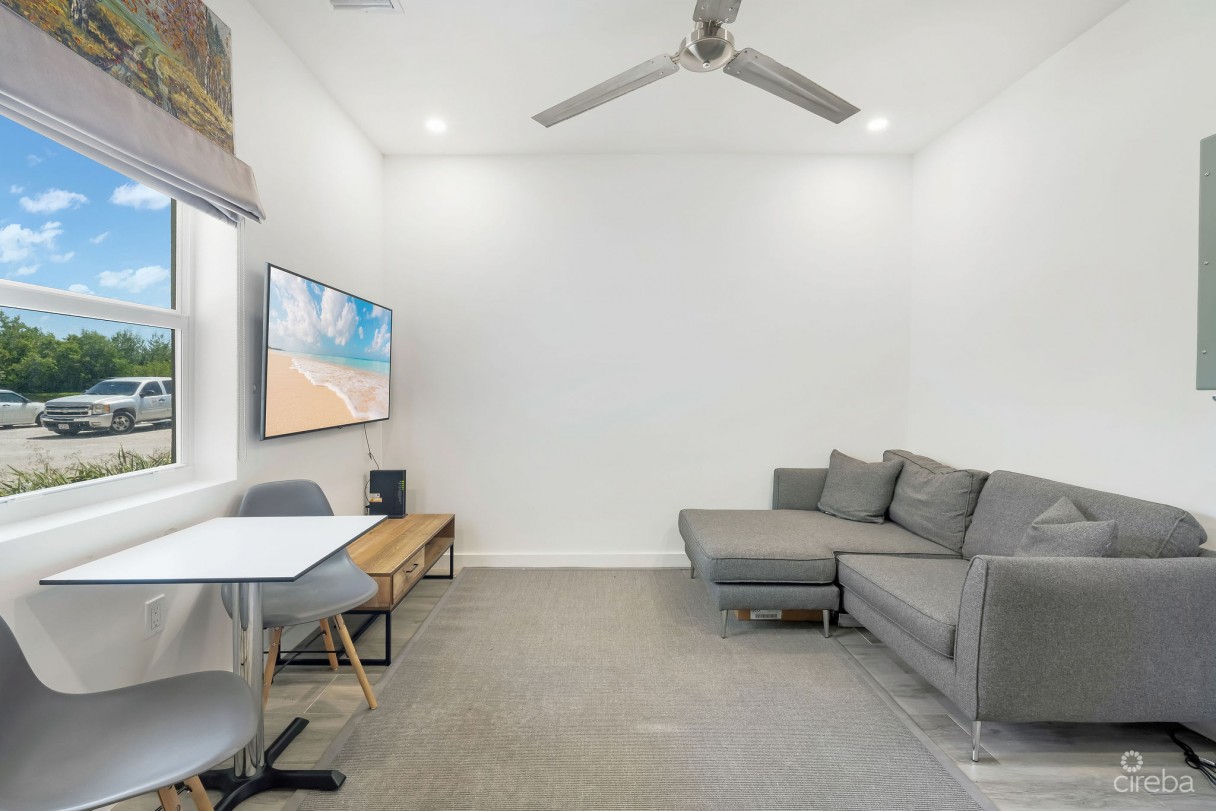 19 North 1 Bed 1 Bath - Ground Floor Unit - Image 3