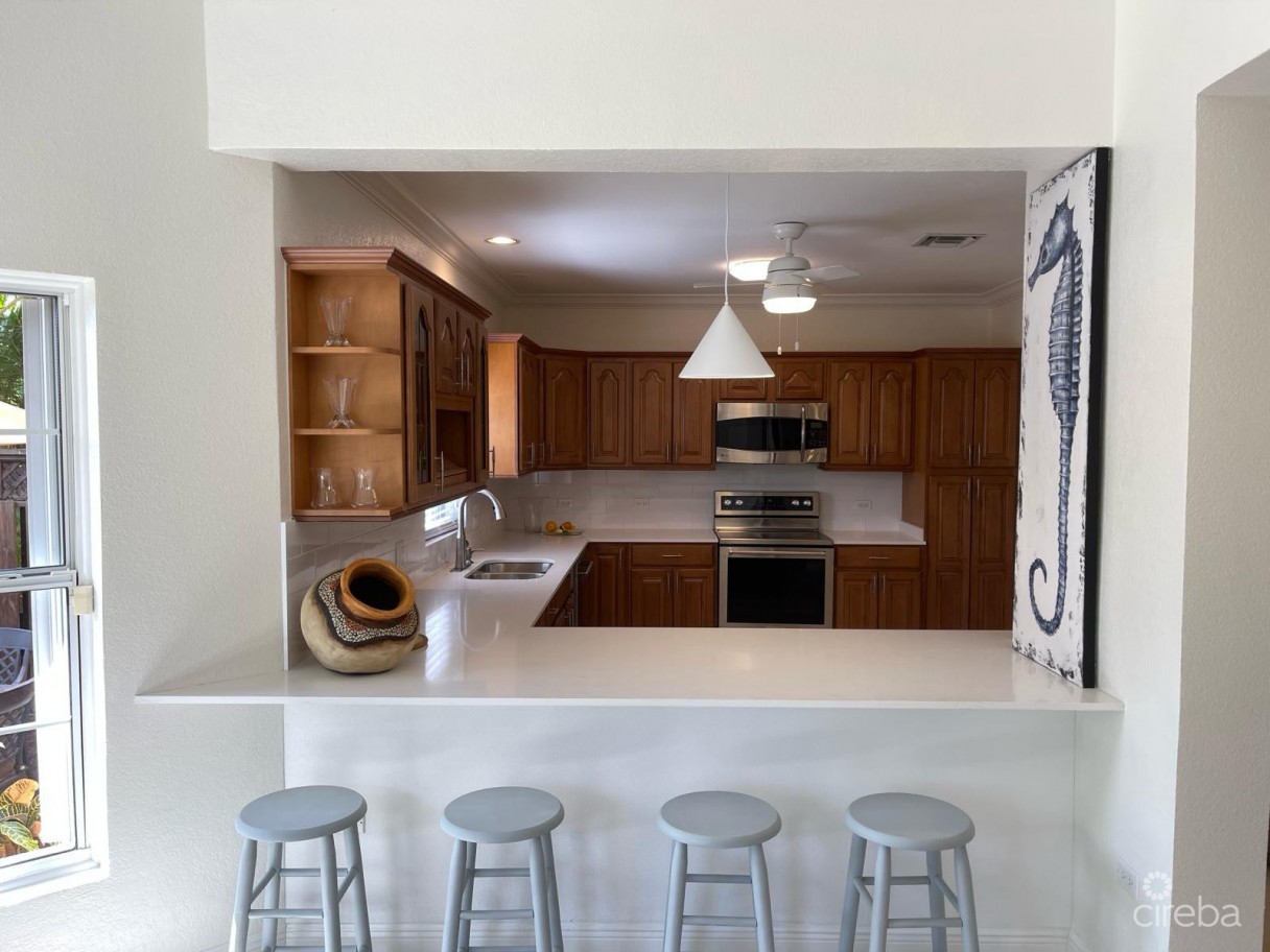 Point Four Home - Image 4