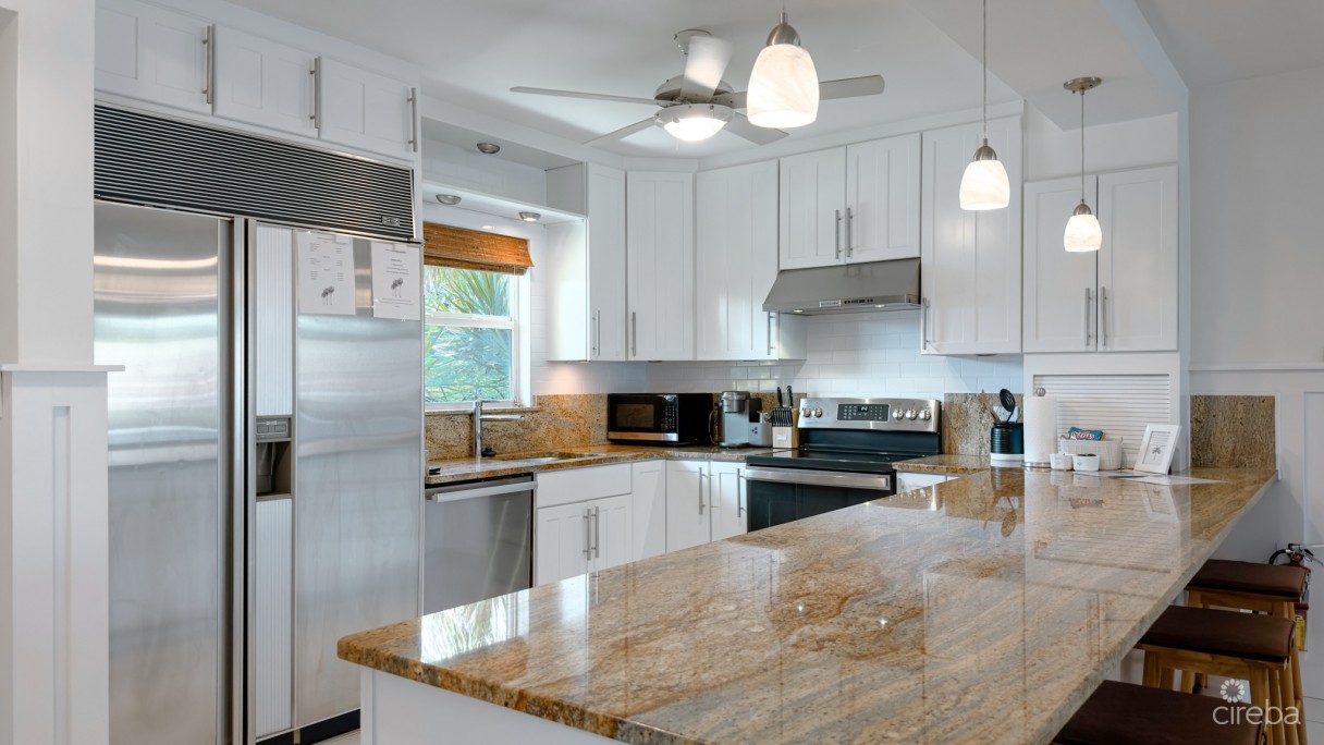 Caribbean Paradise, Beachfront Condo - Image 4