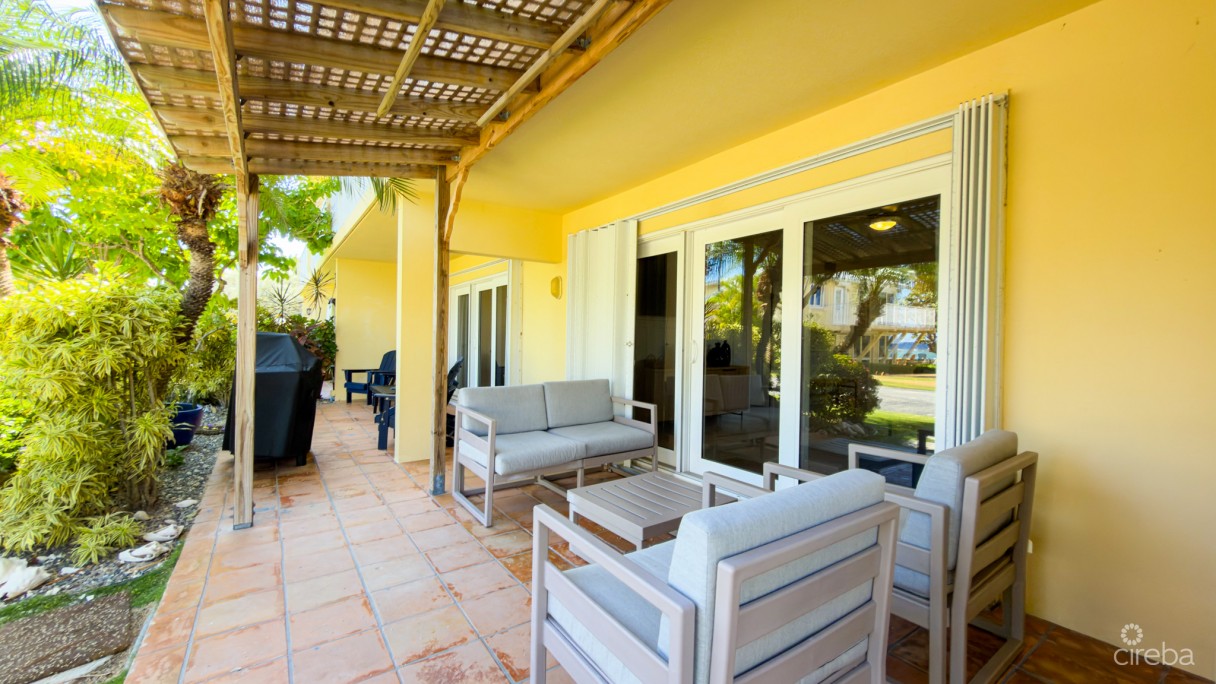 Caribbean Paradise, Beachfront Condo - Image 9