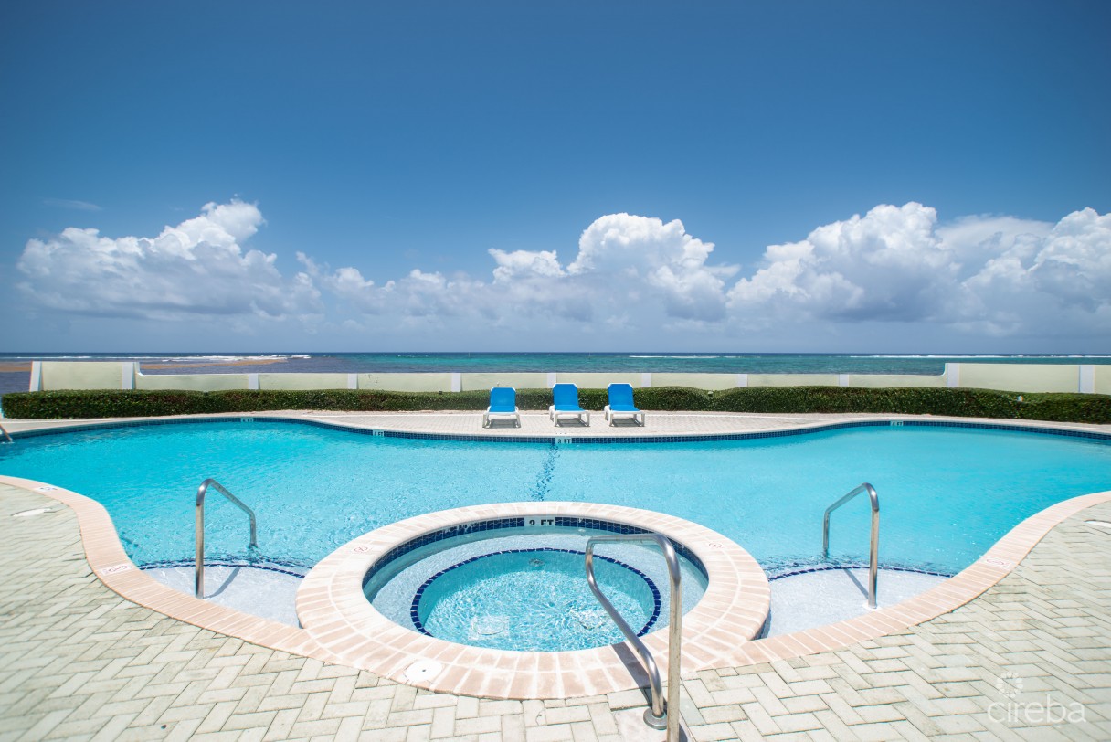 Castaway Cove Beachfront - 2 Bed, 2 Bath, A And B Lock Off Unit - Image 2