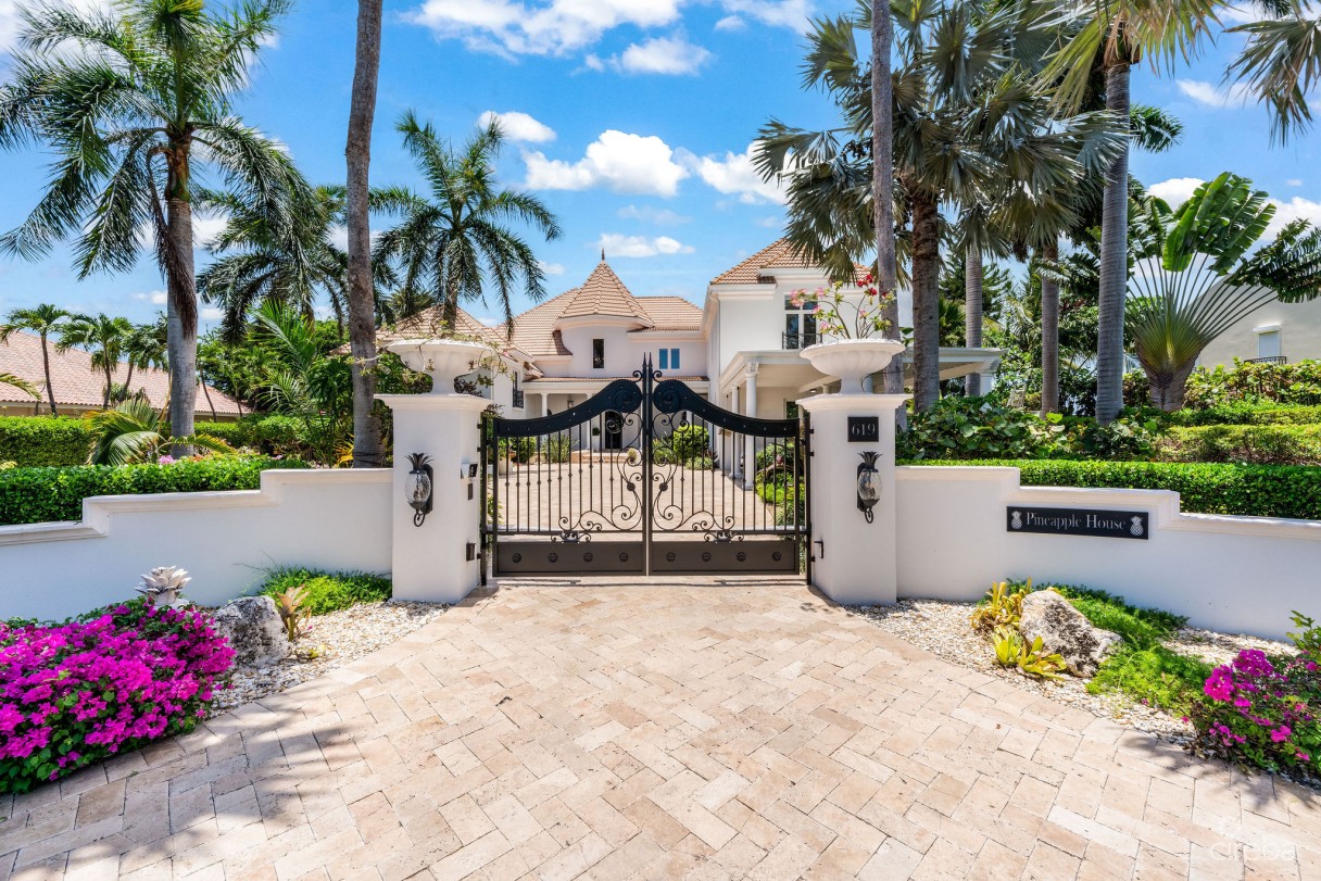 Pineapple House, A Vista Del Mar Estate - Image 1