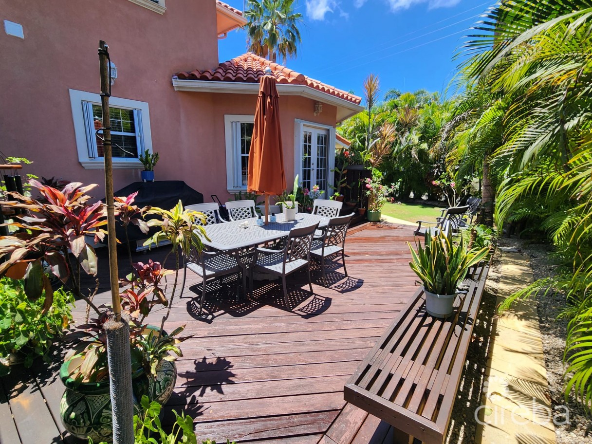 Point Four Home - Image 16