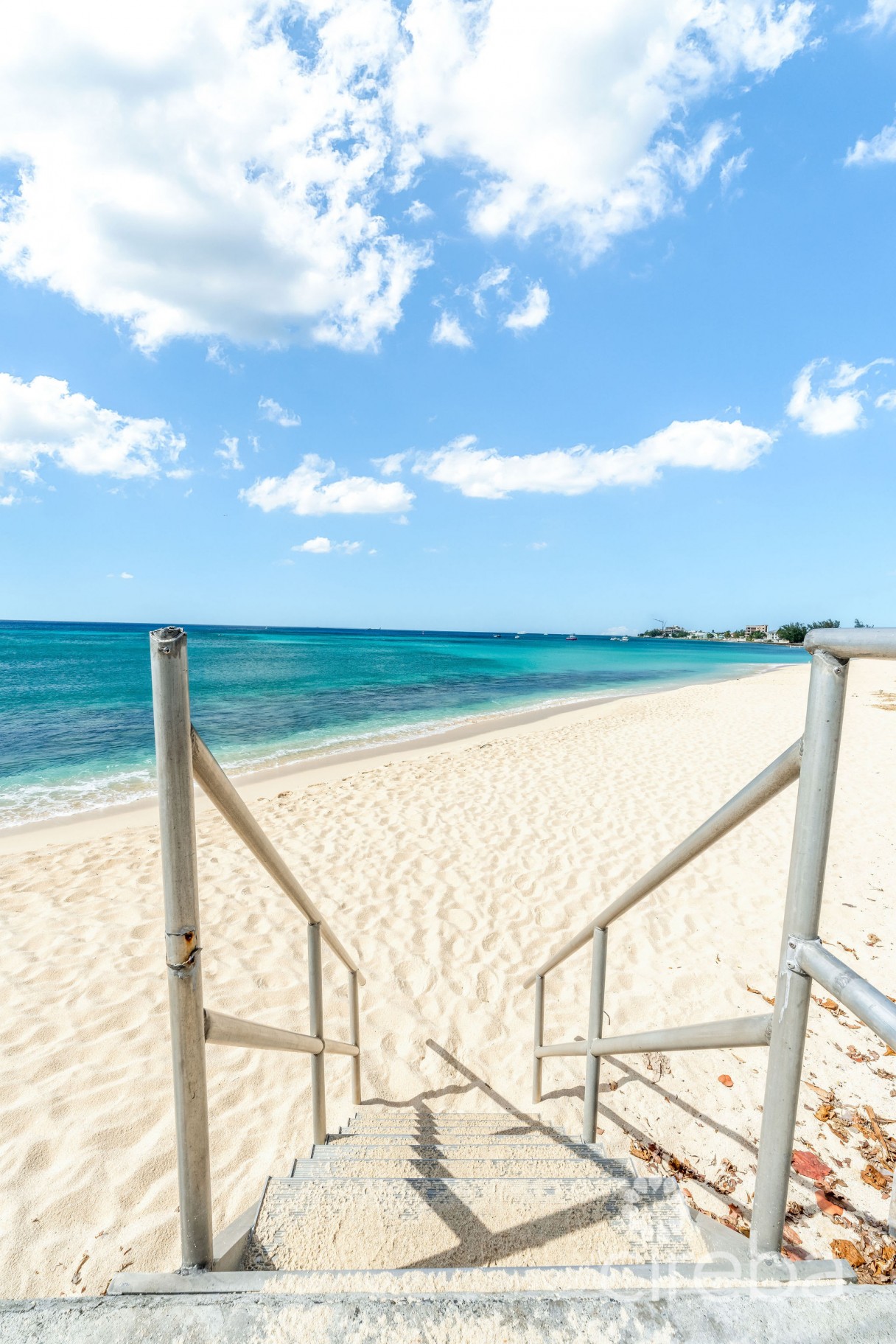 Ocean Front 4 Bed Condo Smb- The Sands - Image 34