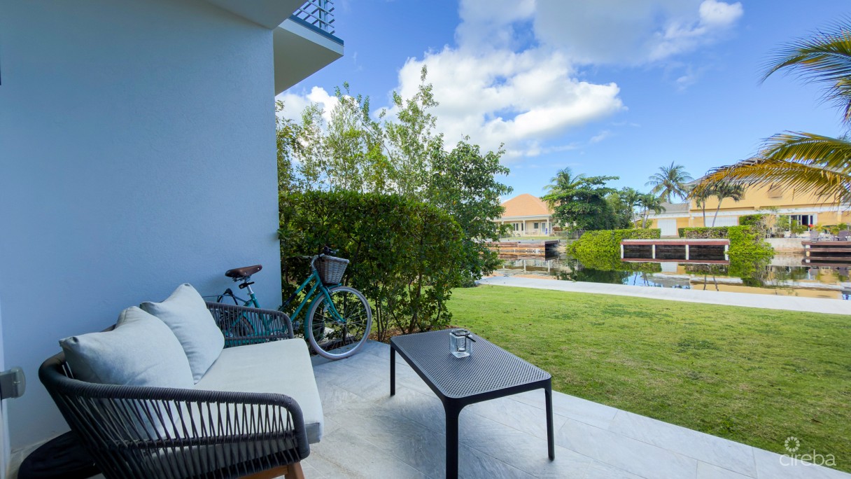 The Lagoons 2 Bed Waterfront Townhouse - Image 12