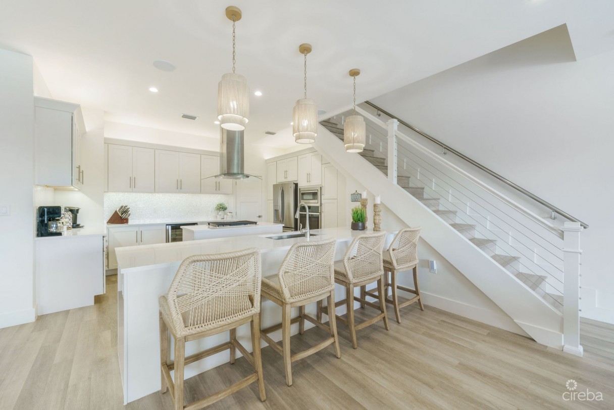 Seahaven Prospect Waterfront 4 Bed Duplex - Air B N B - Image 8