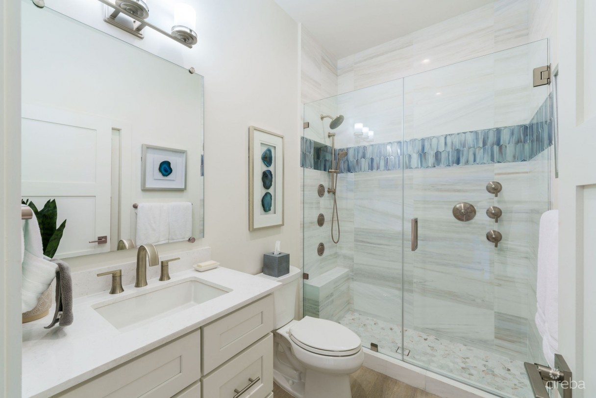 Seahaven Prospect Waterfront 4 Bed Duplex - Air B N B - Image 16