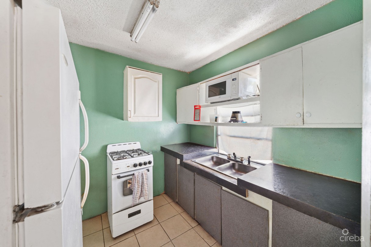 Investment Property- Central George Town - Image 11