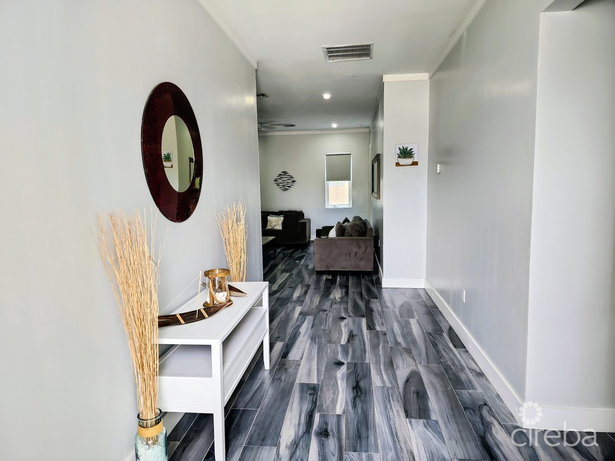 Beach Bay Home - Image 3