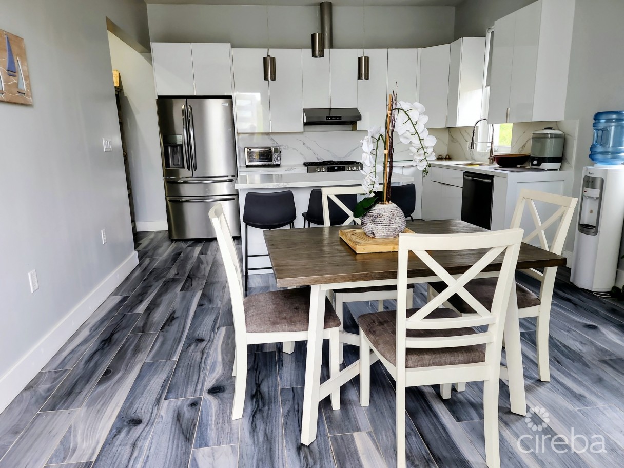 Beach Bay Home - Image 6