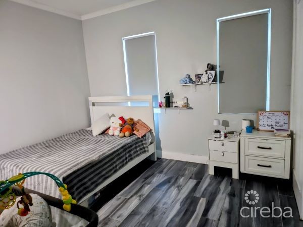 Beach Bay Home - Image 12