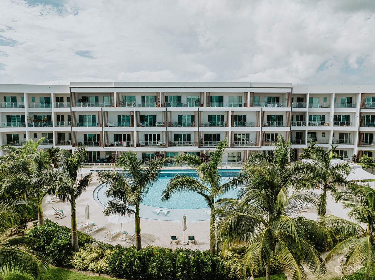 Aura #305 Oceanfront - Image 4