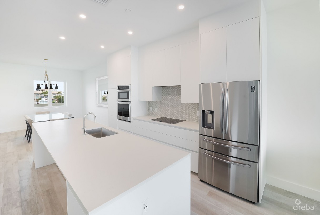 Aura #305 Oceanfront - Image 9