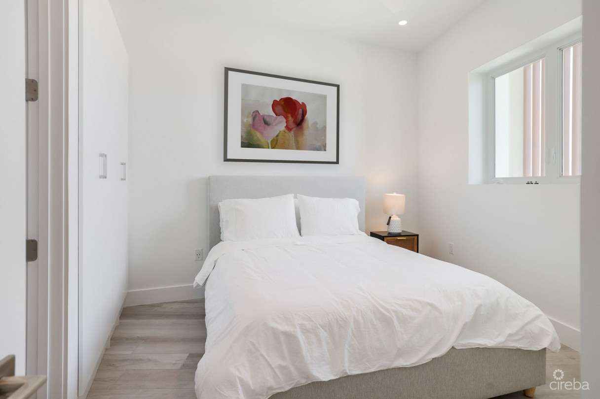 Aura #305 Oceanfront - Image 20