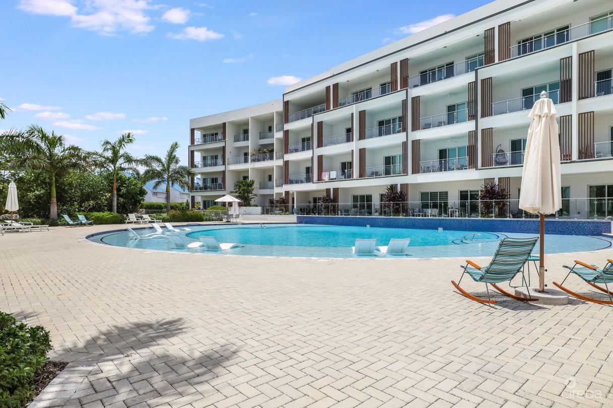 Aura #305 Oceanfront - Image 25