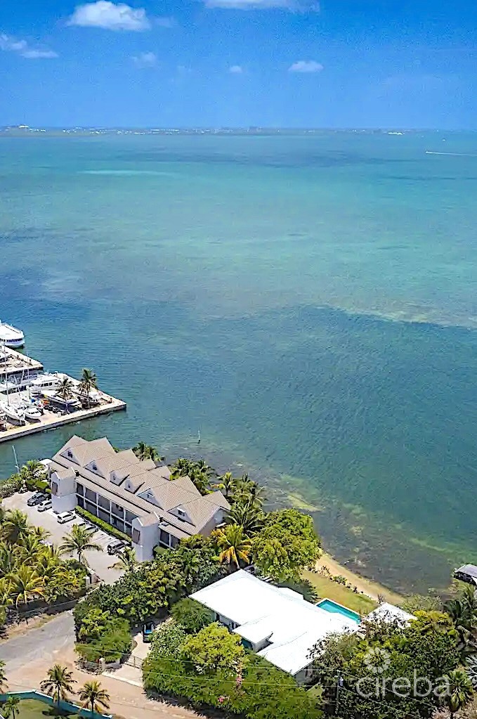 Harbour Point Oceanfront 3 Bed Plus Office - Image 30