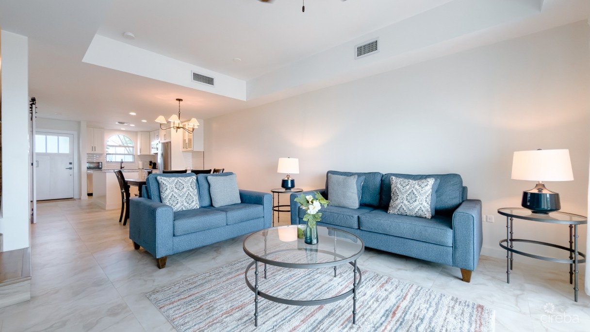 Windsor Village 2 Bed Townhouse - Image 4
