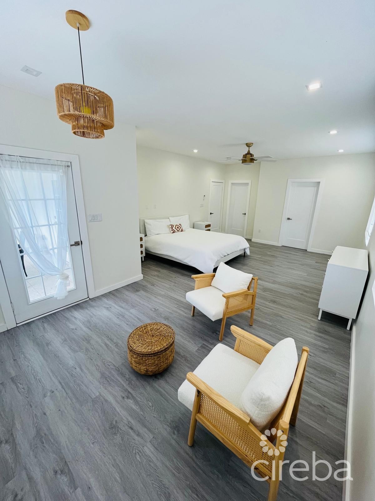 Little Cayman 4 Bedroom Residential Home - Image 7