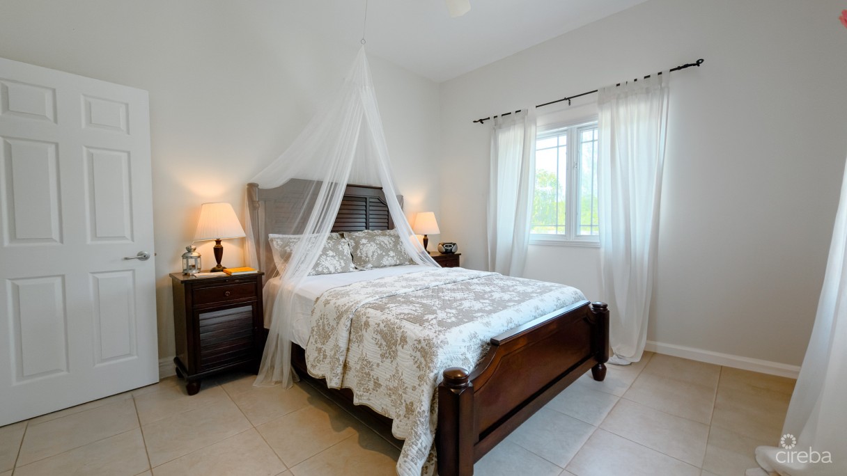 Canal Front Home 3 Bed Prospect - Image 6