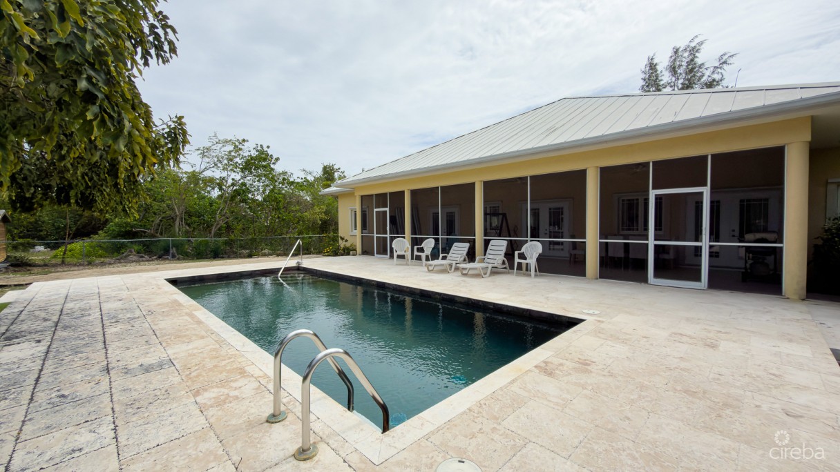 Canal Front Home 3 Bed Prospect - Image 14