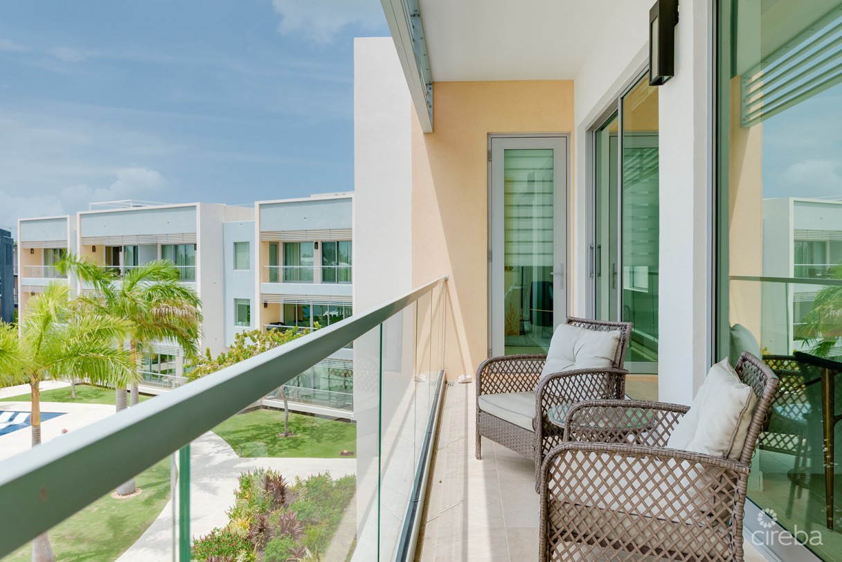 One Canal Point Penthouse With Covered Roof Terrace - Image 3