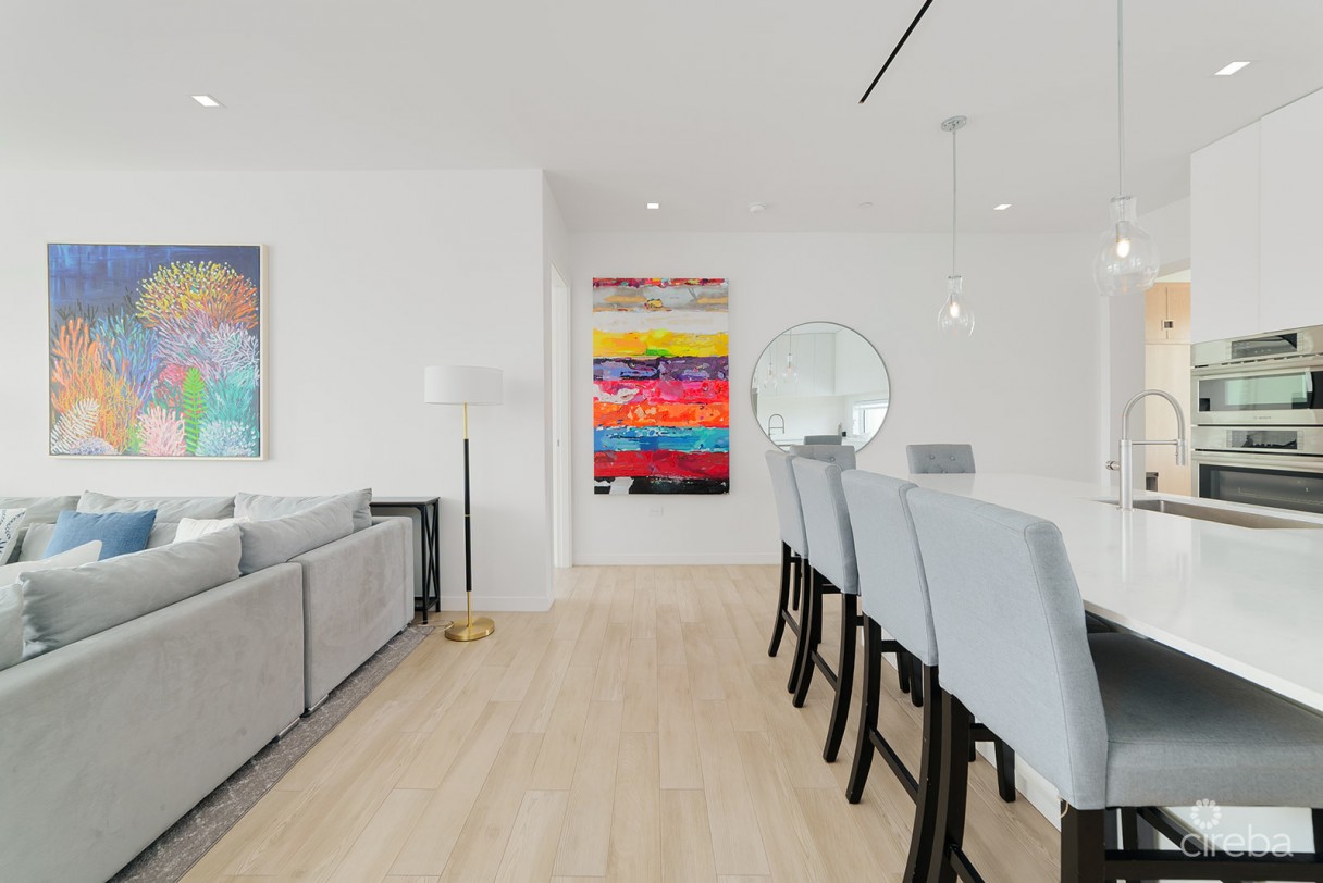 One Canal Point Penthouse With Covered Roof Terrace - Image 7