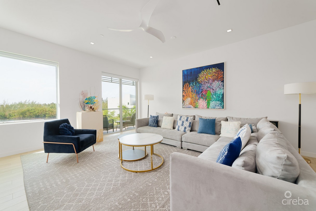 One Canal Point Penthouse With Covered Roof Terrace - Image 6
