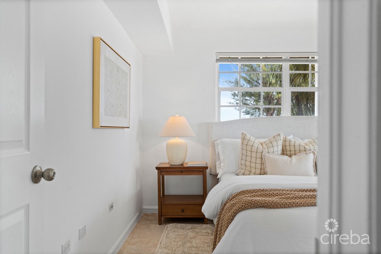 Caribbean Courts 8b, Oceanfront Condo - Image 11