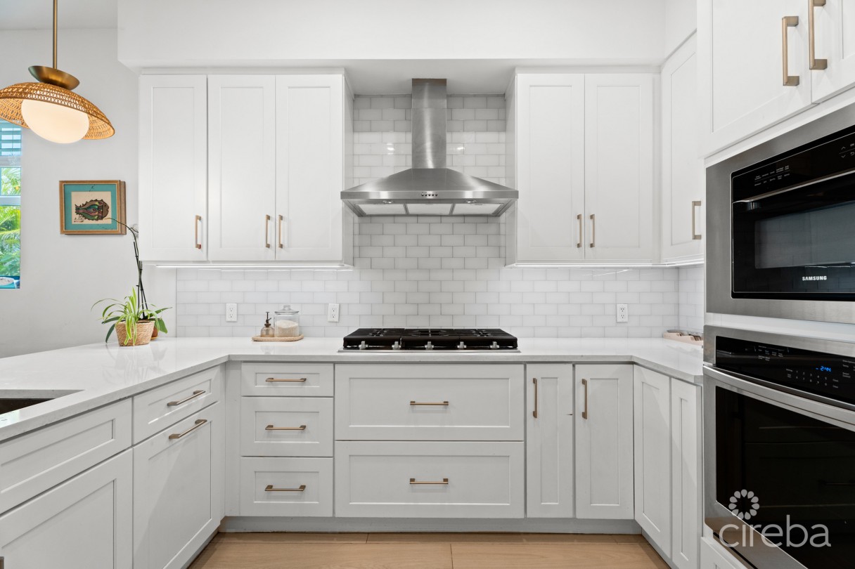 Periwinkle 51, 3 Bedroom Townhome - Image 2