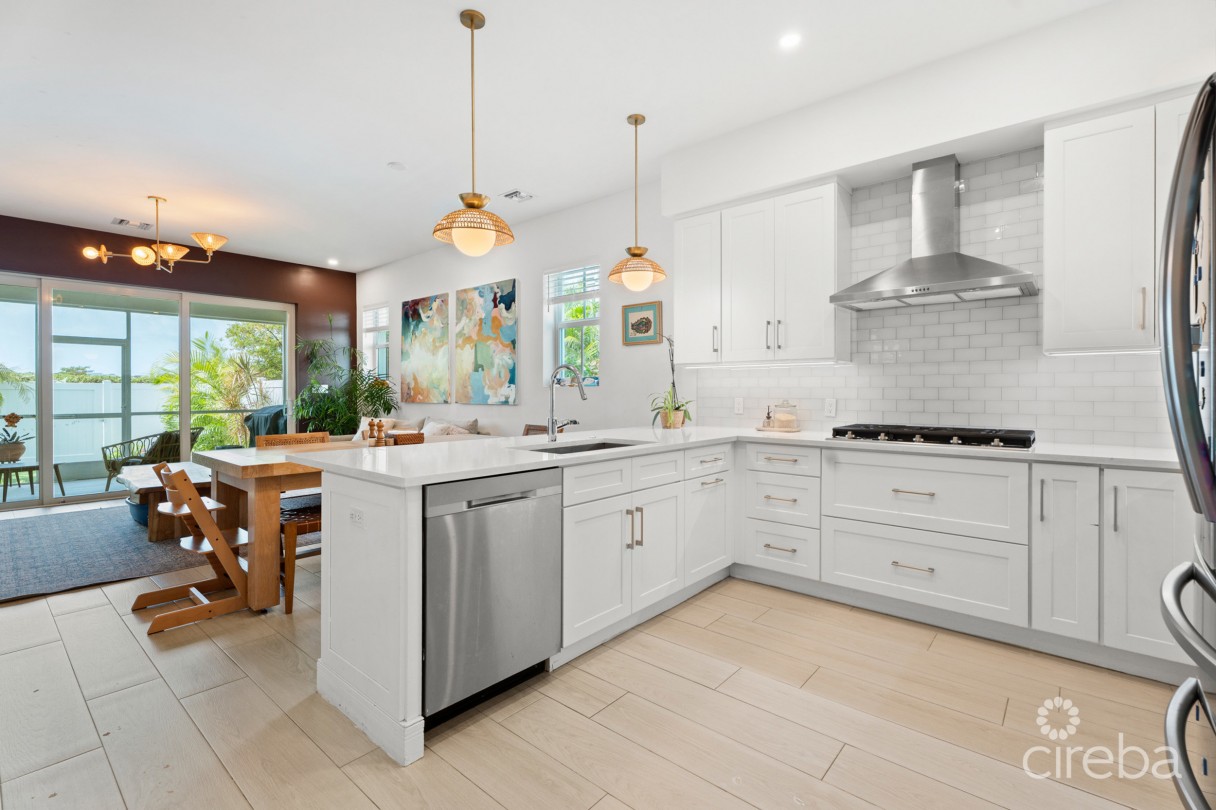 Periwinkle 51, 3 Bedroom Townhome - Image 3