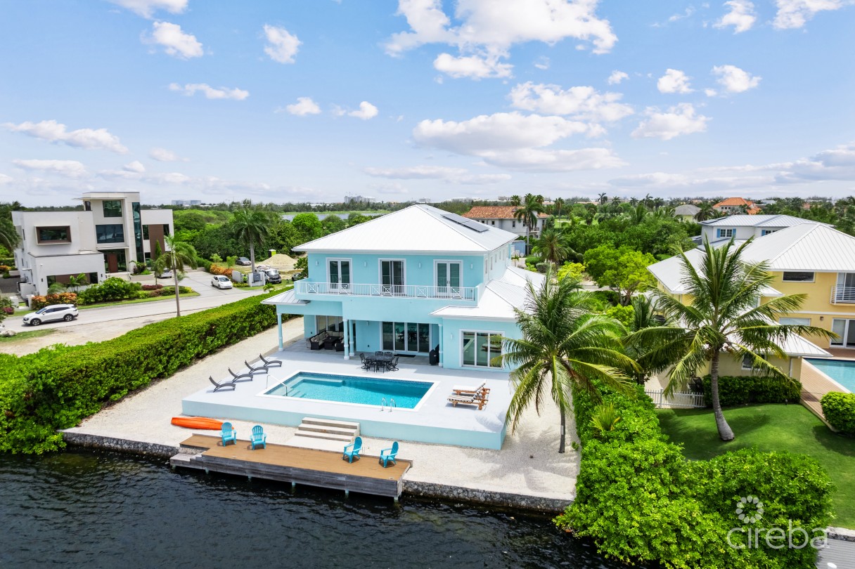 Crystal Harbour Waterfront Home - Image 6