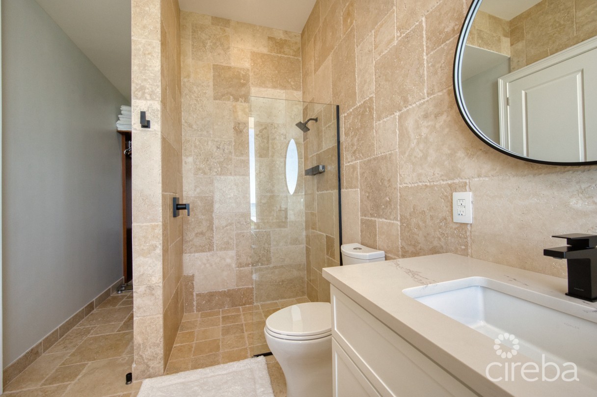 Seaside Hideaway - Fully Renovated Beachfront Gem - Image 12