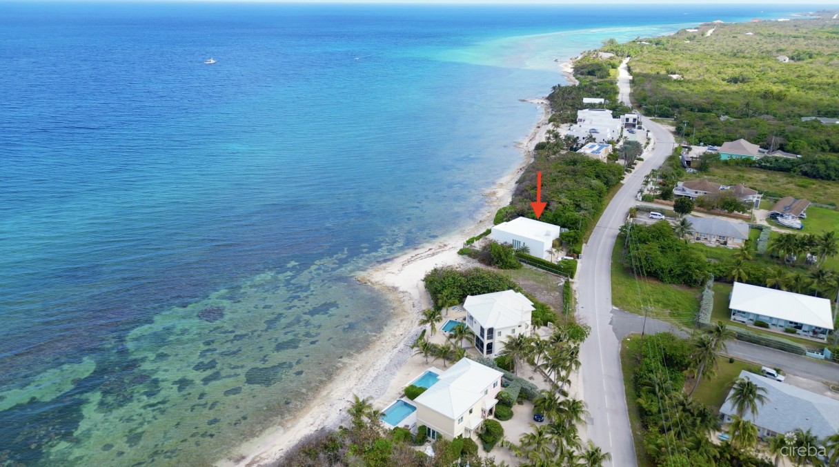 Seaside Hideaway - Fully Renovated Beachfront Gem - Image 21