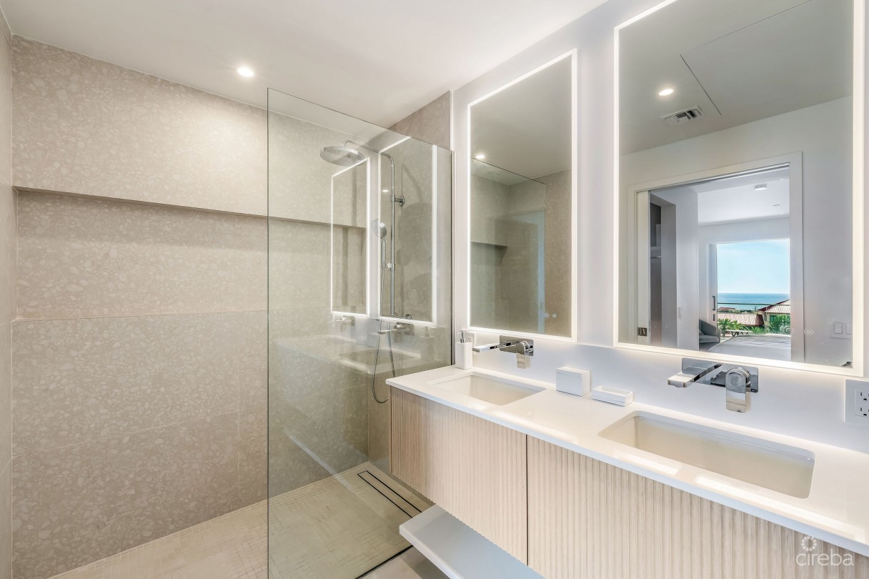 One|gt 501 - Front-row Ocean View 2-bed Residence - Image 10