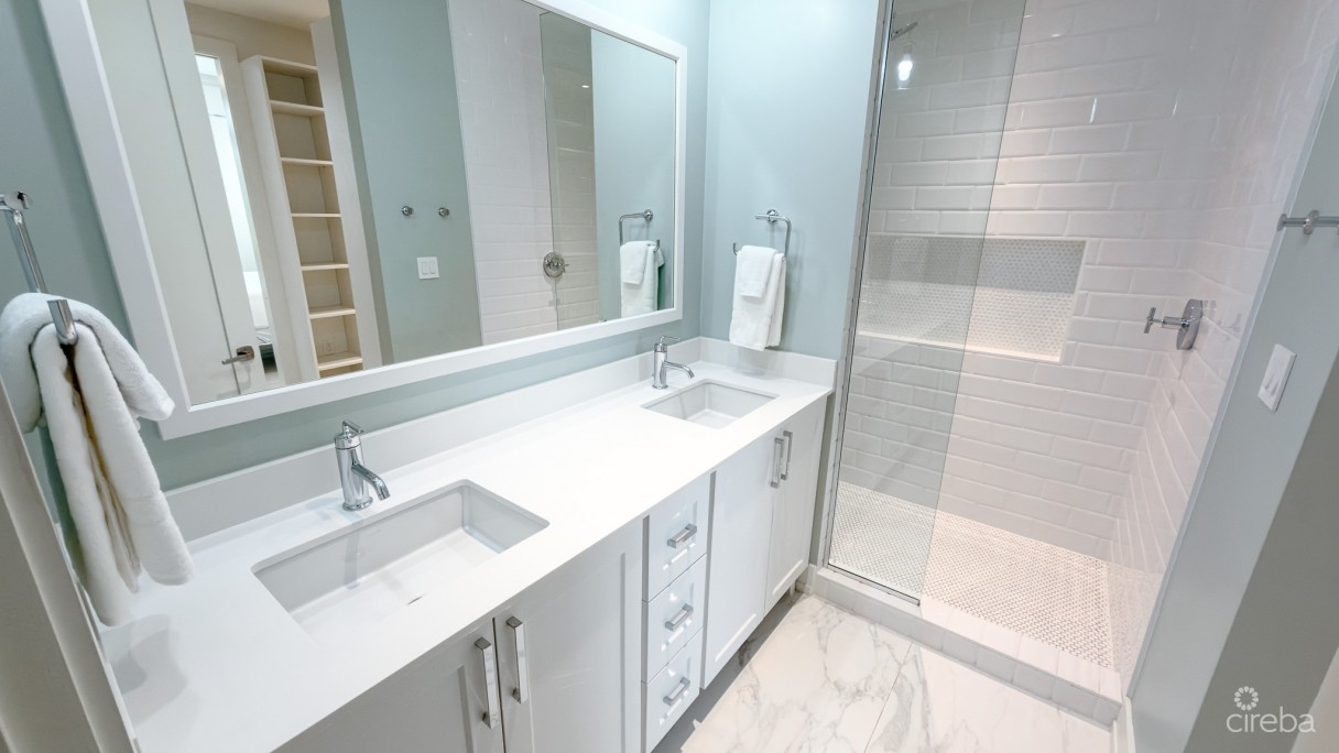 Olea - 2 Bed Corner Condo - Image 15