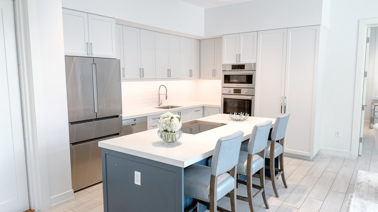 Olea - 2 Bed Corner Condo - Image 3
