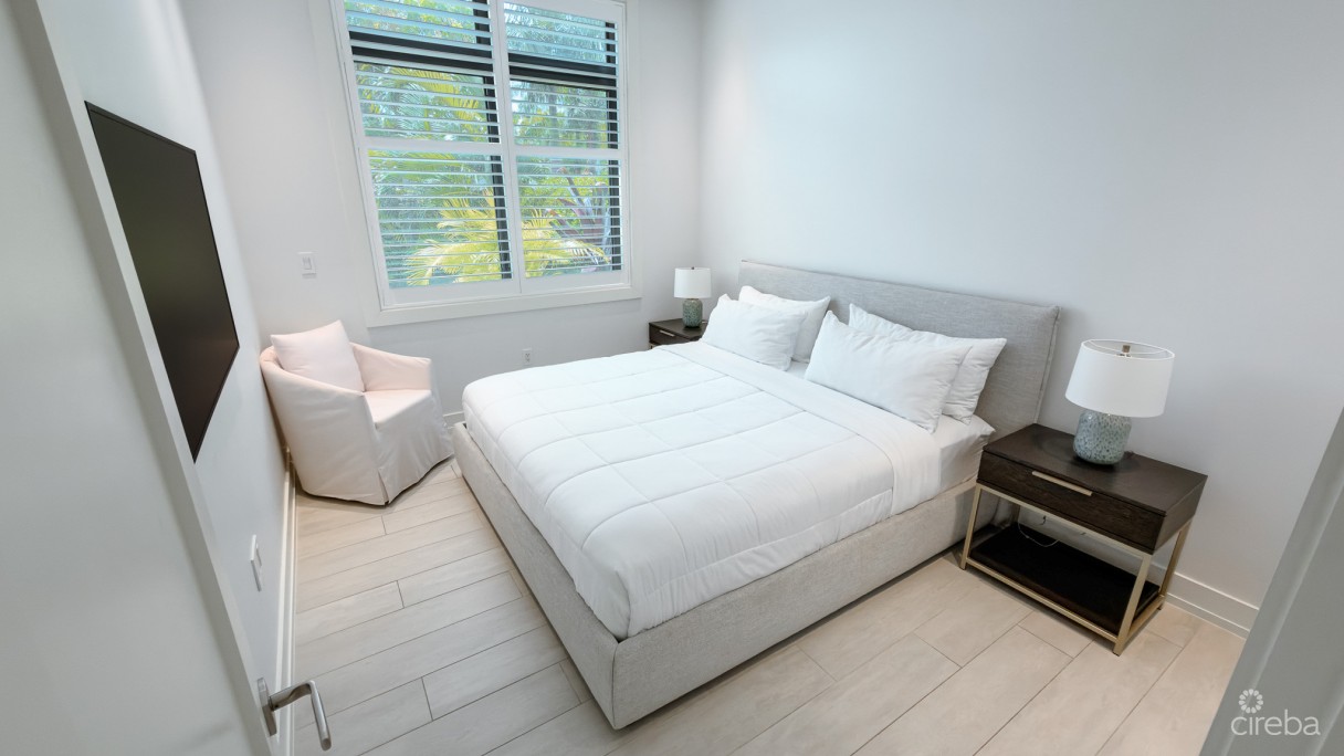 Olea - 2 Bed Corner Condo - Image 18