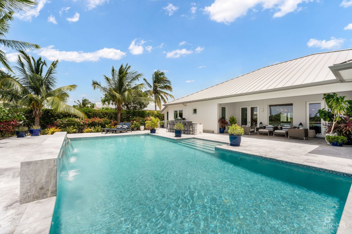 Coconut Cove, The Shores Family Home - Image 6