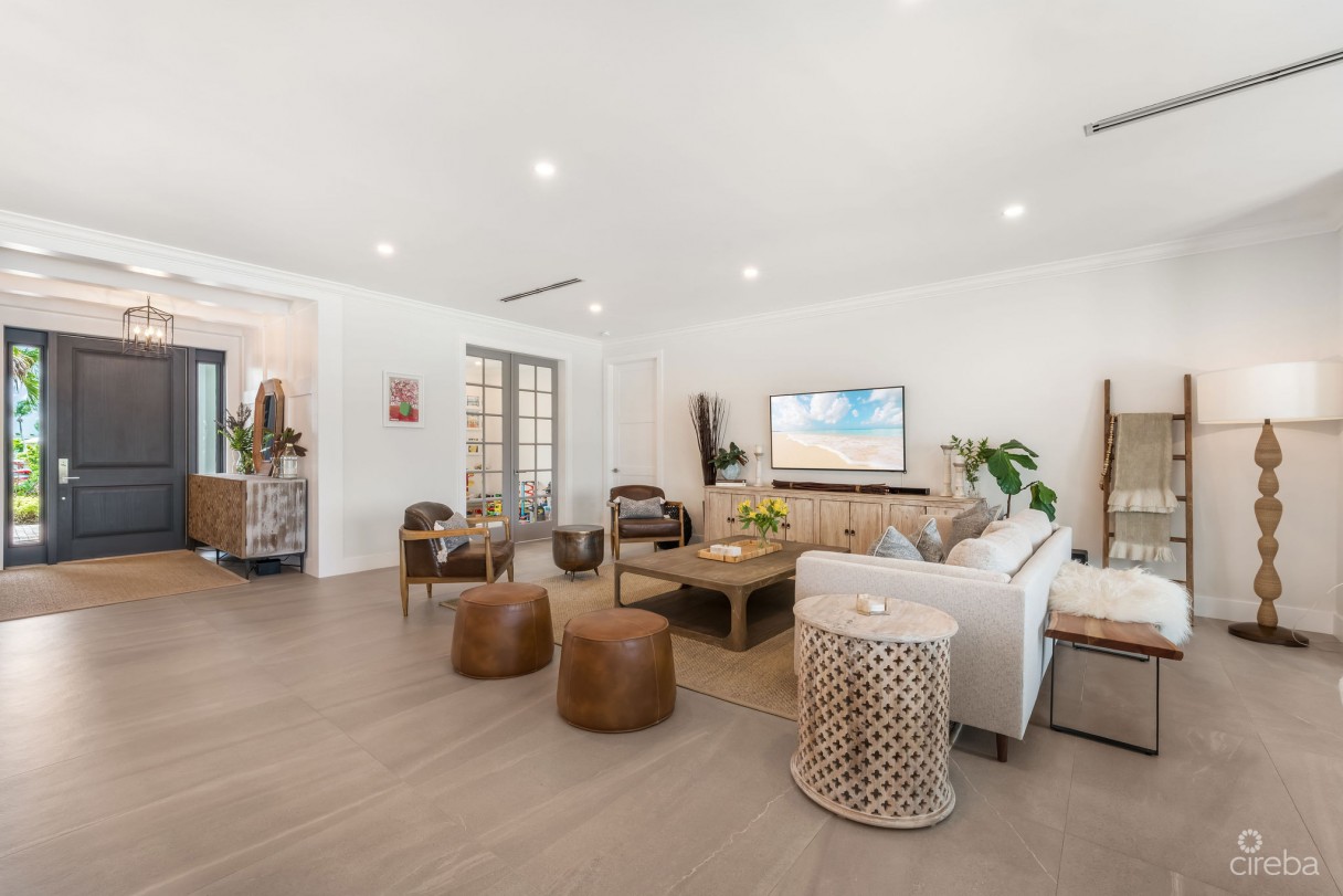 Coconut Cove, The Shores Family Home - Image 7