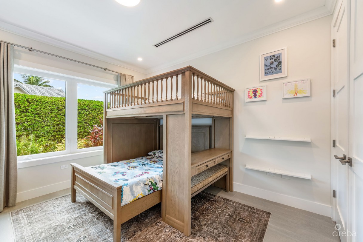 Coconut Cove, The Shores Family Home - Image 12