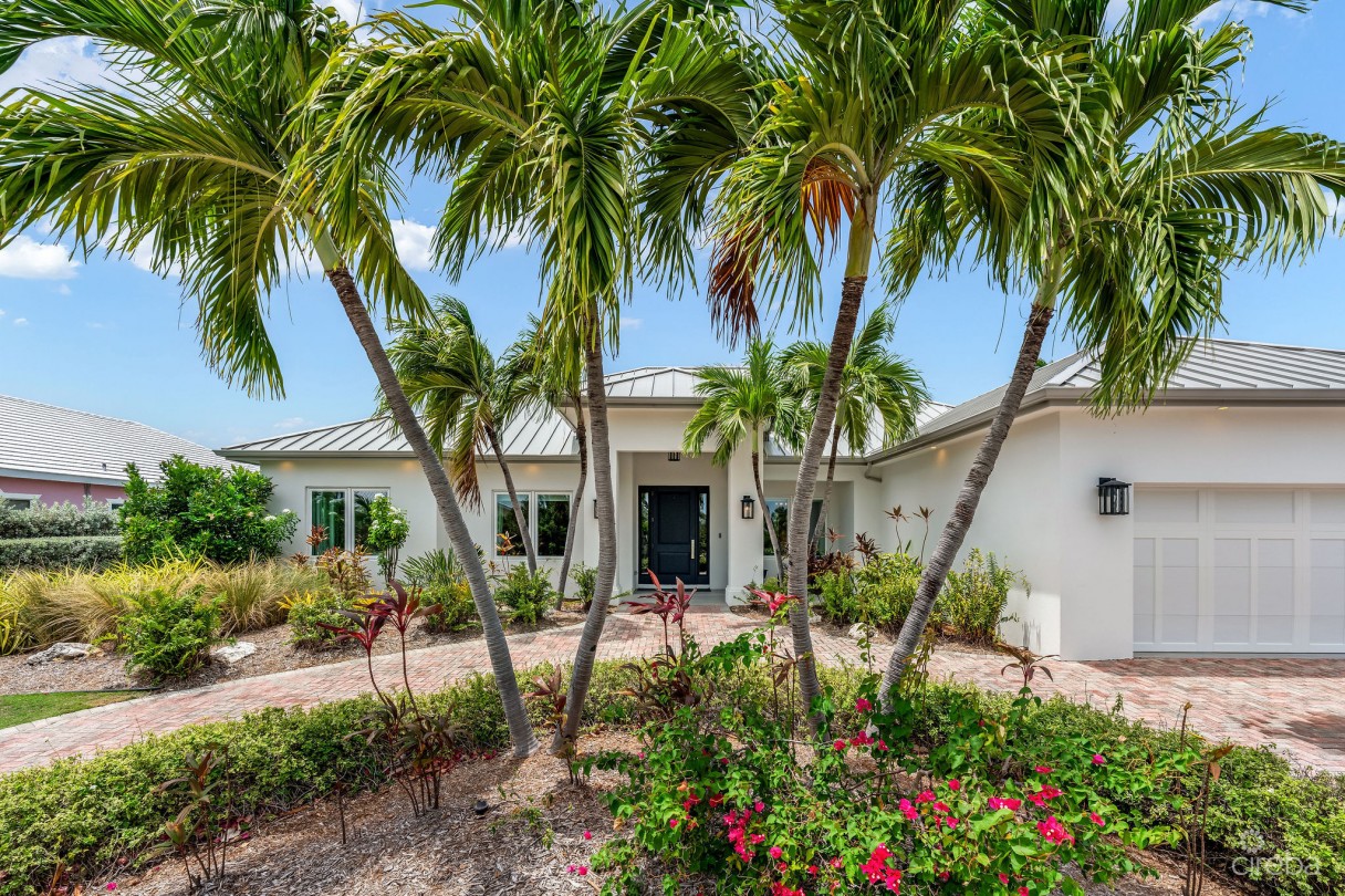 Coconut Cove, The Shores Family Home - Image 23
