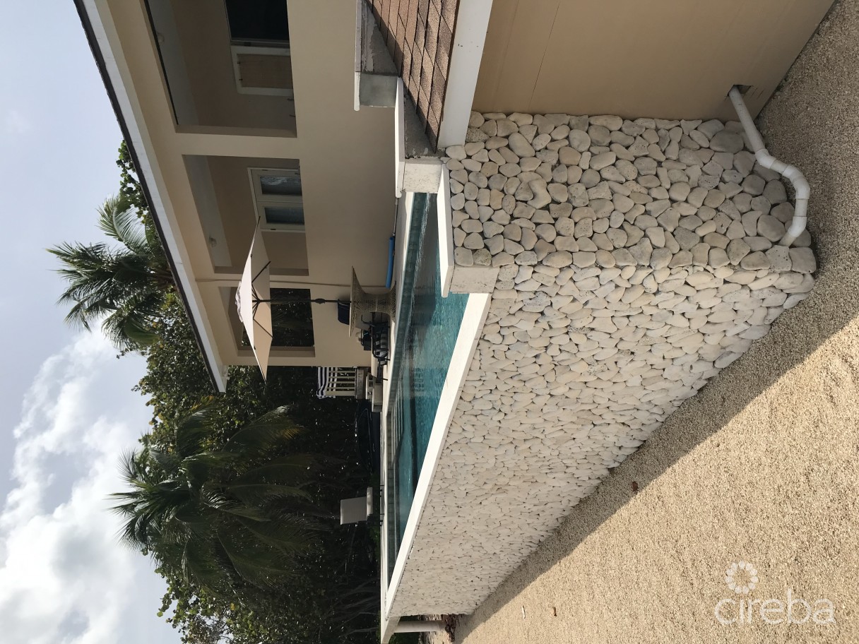 Sea Breeze - Image 18
