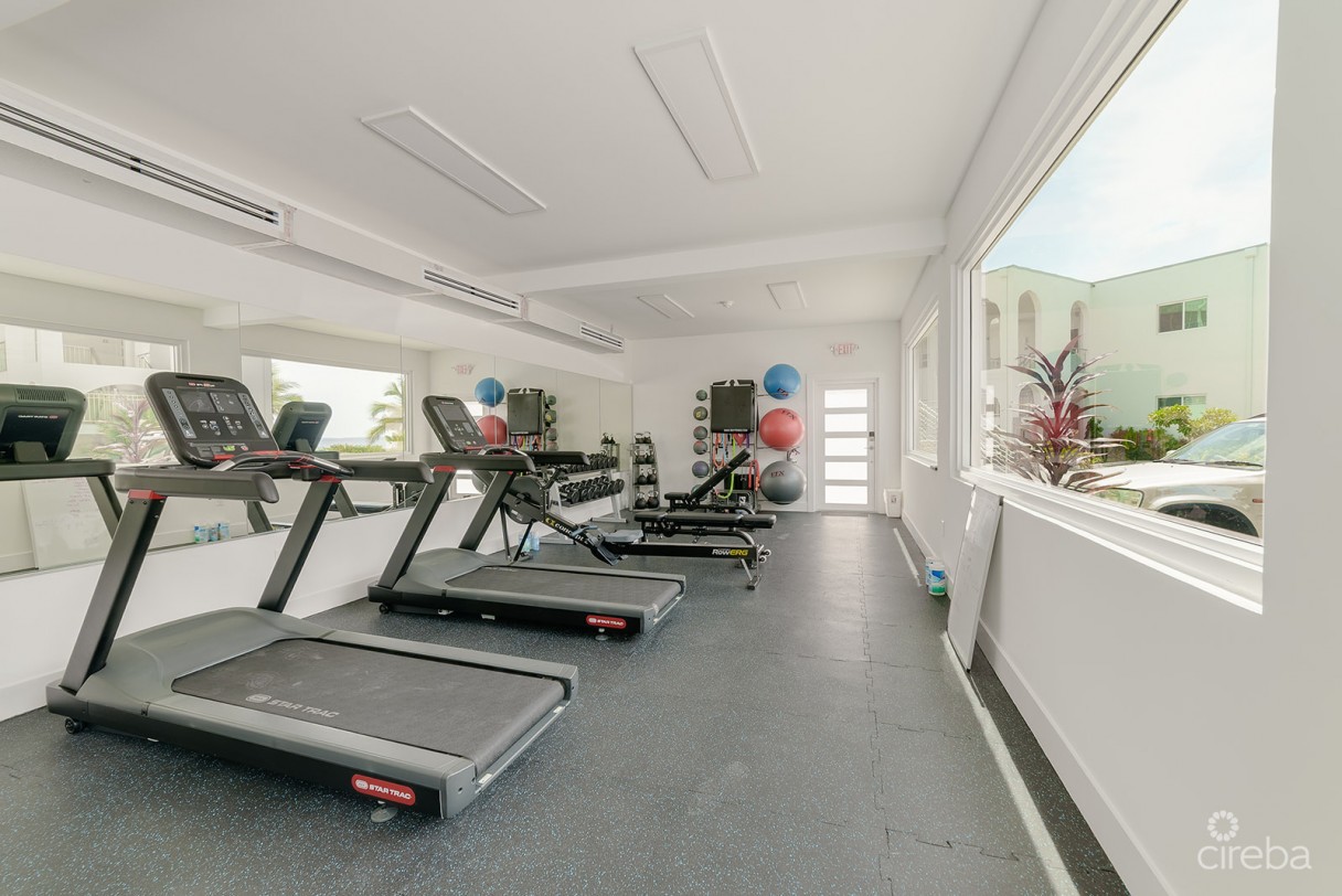 Sunset Point - Beautifully Upgraded 3 Bed With Panoramic Ocean Views - Image 11