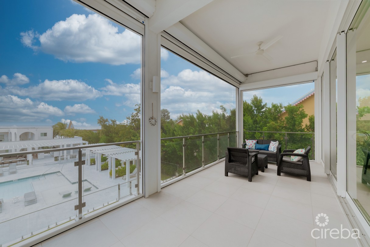 Sunset Point - Beautifully Upgraded 3 Bed With Panoramic Ocean Views - Image 9