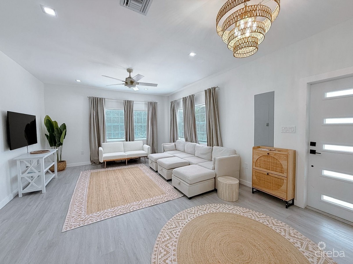 Little Cayman 4 Bedroom Residential Home - Image 2