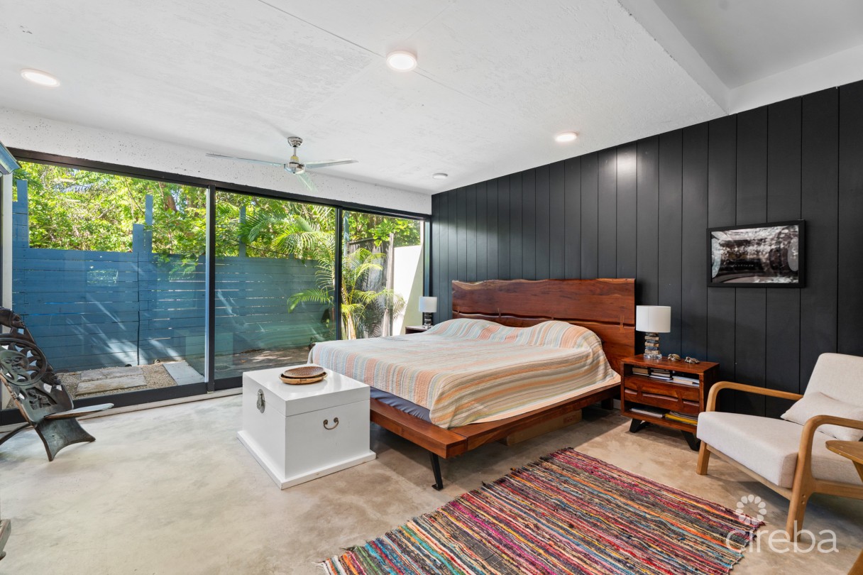 Pura Vida, South Sound Home - Image 2